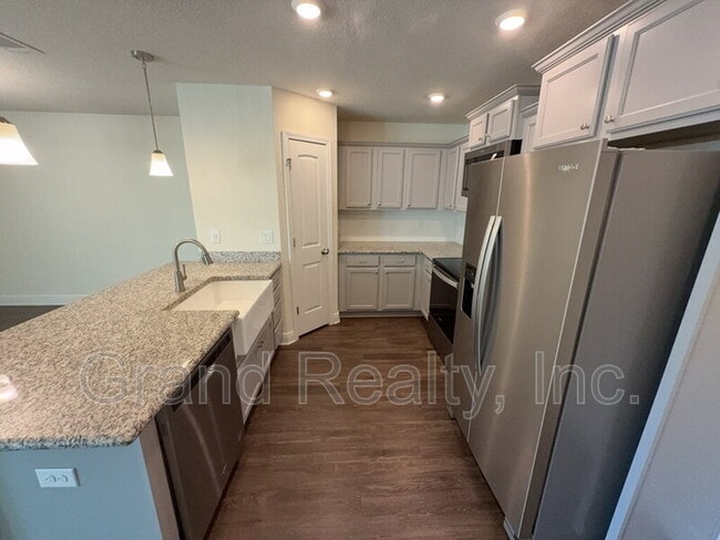 Foto del edificio - 4409 Village Oak Ln