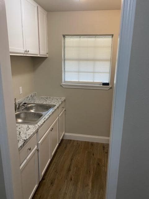 Building Photo - 1681 Veterans Ave #21