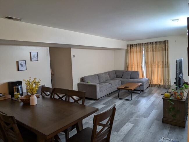 Foto del edificio - 1535 Raspberry Ct