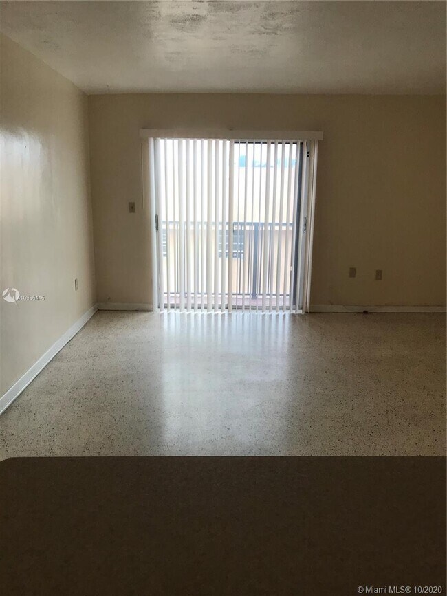 Foto del edificio - 1620 SW 1st St