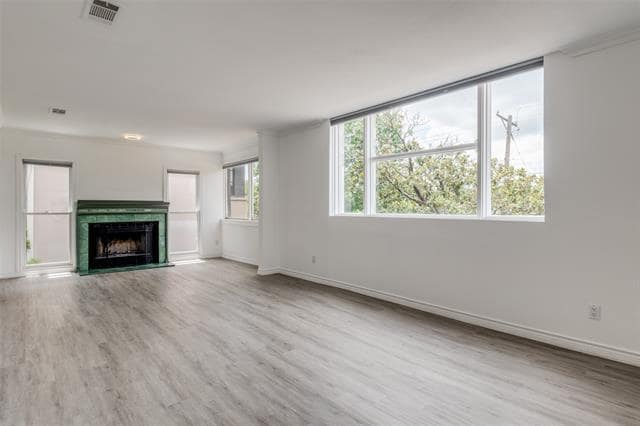 Building Photo - 3622 N Fitzhugh Ave