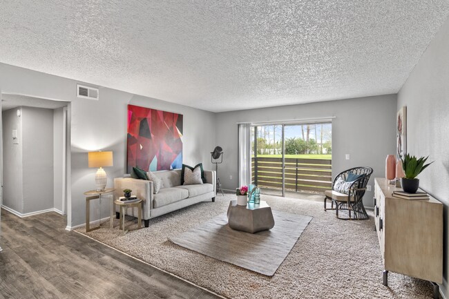 The Lakeshore At East Mil Apartments Orlando Fl Apartments Com