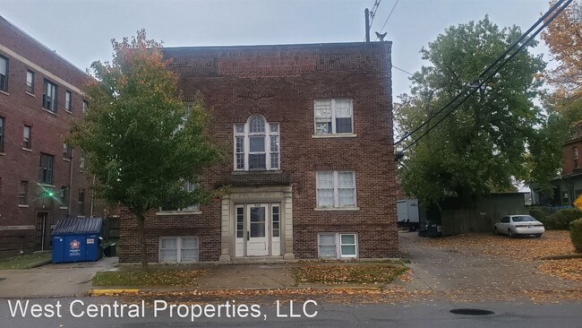 Building Photo - 922 Fulton St
