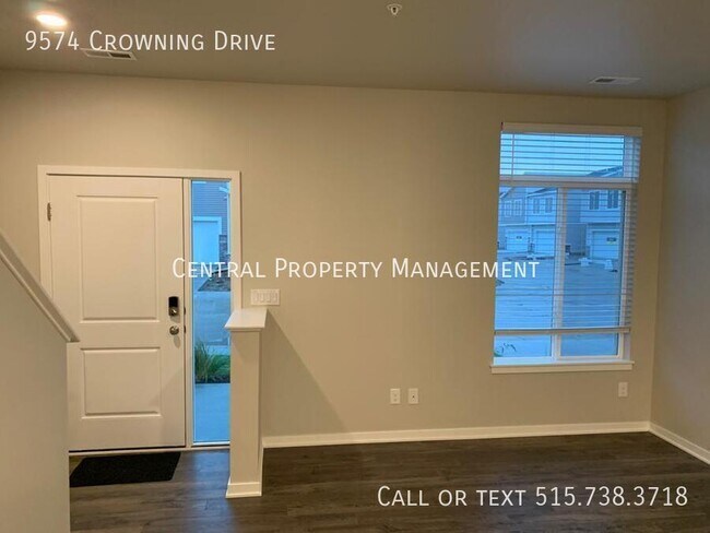 Foto del edificio - 9574 Crowning Dr