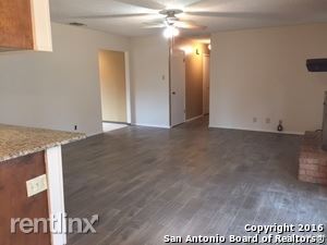 Foto del edificio - 4 br, 2 bath House - 136 Forrest Trl