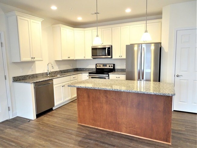 Building Photo - 18 Pequea Manor Dr