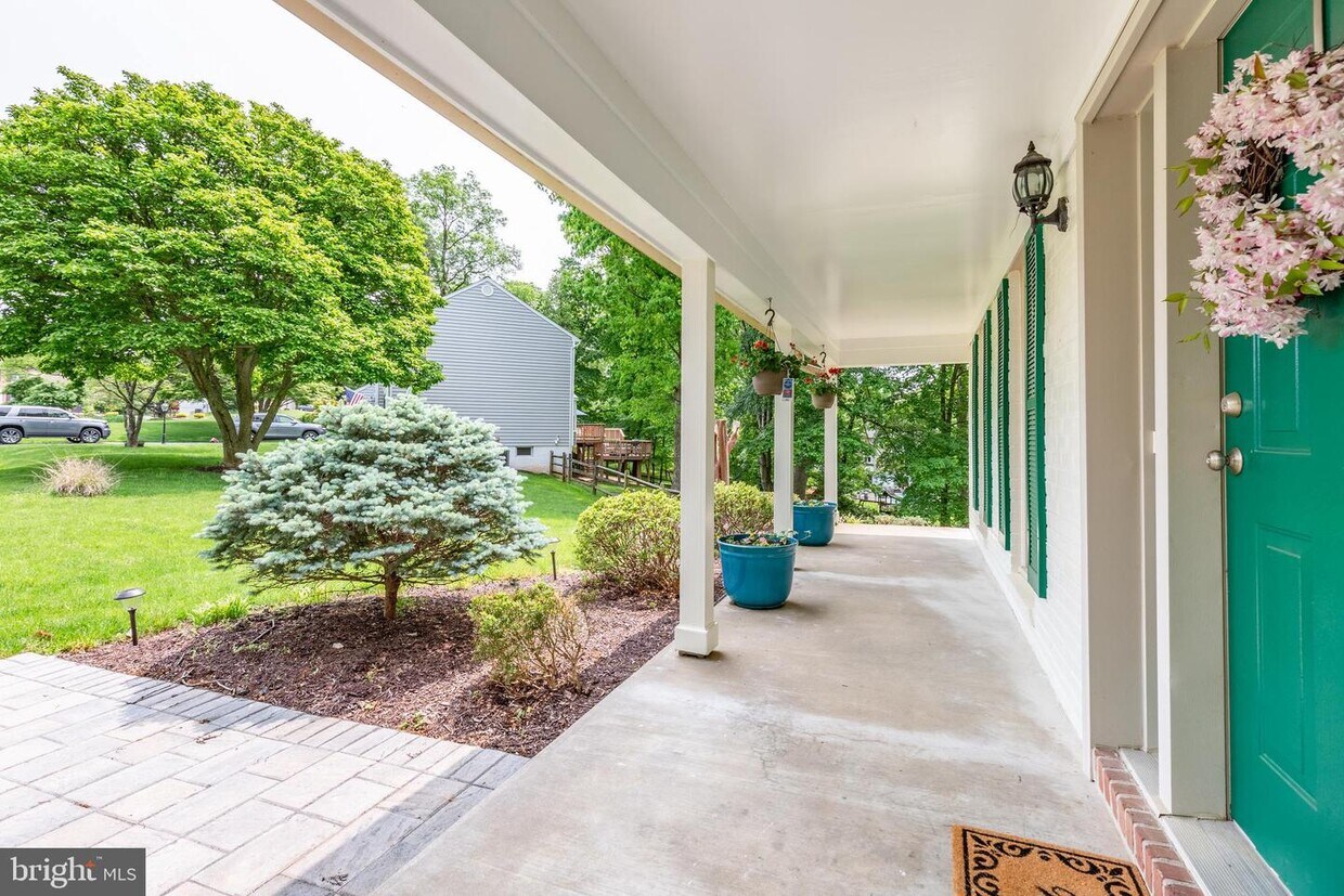 9815 Wintercress Ct, Vienna, VA 22182 House Rental in Vienna, VA