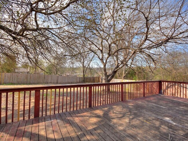 Foto del edificio - 6501 Highpoint Cove