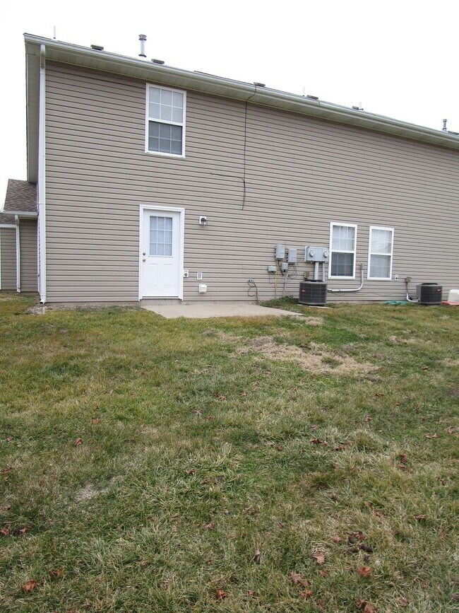 Building Photo - 4404-4404 W Jeana Ct