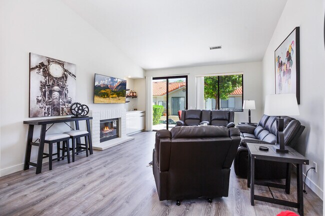 Building Photo - 106 Caserta Ln