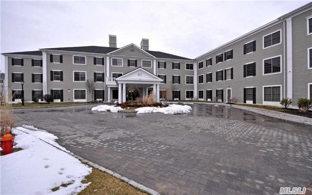 Building Photo - 61 Bryant Ave