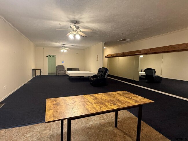 Foto del edificio - 110 E Mission Ave