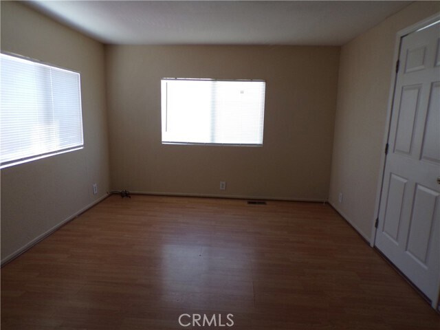 Foto del edificio - 12710 3rd St