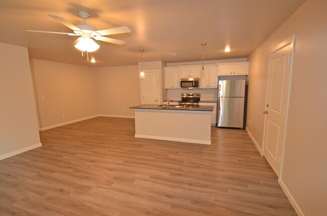 Foto del edificio - 11209 Howard Dr