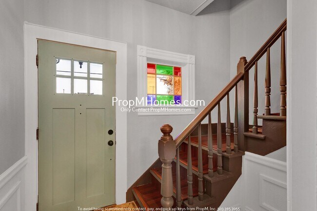 Foto del edificio - Beautiful 4 Bedroom Victorian Style Home i...