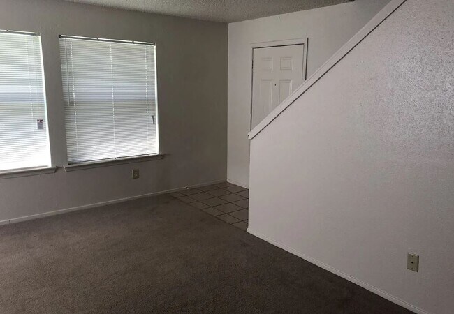 Foto del edificio - 3205 Eagle Hill Ct