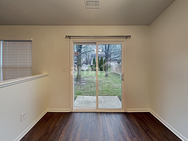 Foto del edificio - 12757 Sovereign Ln