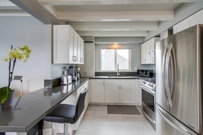 Foto del edificio - 2612 Bayside Ln