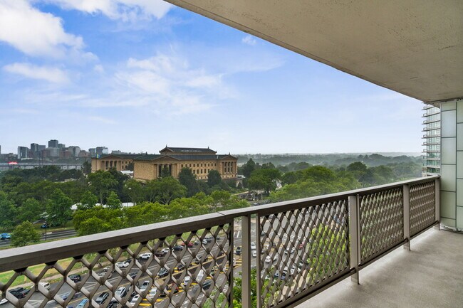 Foto del edificio - 2401 Pennsylvania Ave