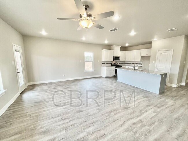 Foto del edificio - 7732 96th St