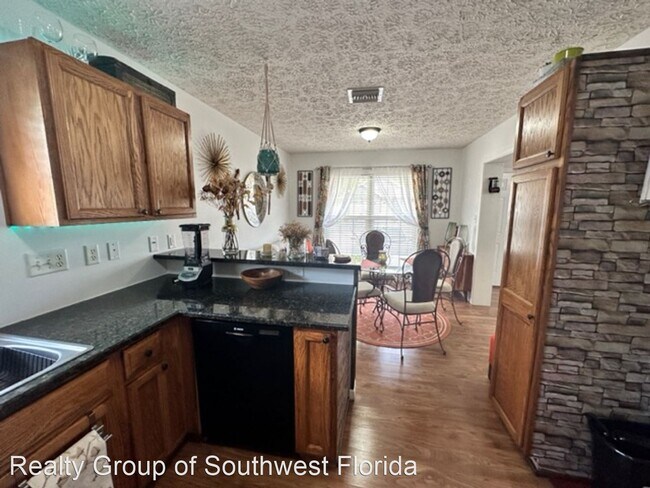 Building Photo - 3 br, 2 bath House - 526 Leawood Circle