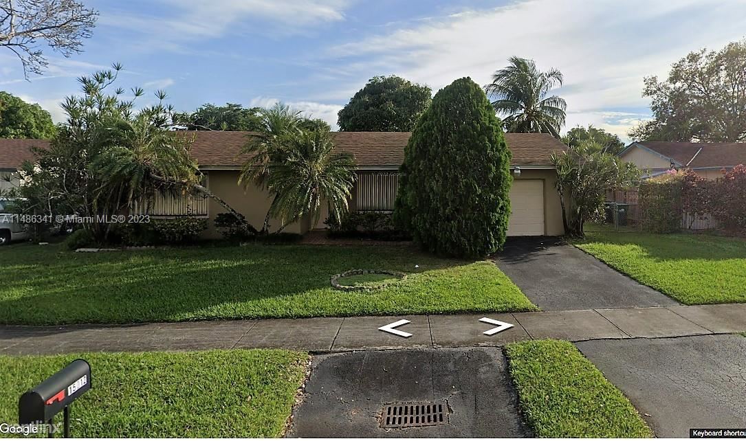 Primary Photo - 3 br, 2 bath House - 15012 SW 70th St