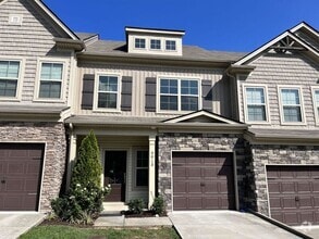 Building Photo - 3013 Thornbury Pl