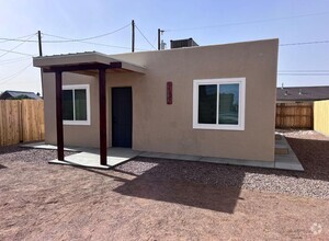 Building Photo - 1048 McFie Ave