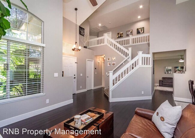 Building Photo - 3 br, 2.5 bath House - 1515 Alyssum Way