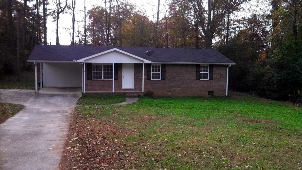 Primary Photo - 60 Pine Hill Dr