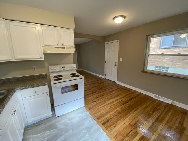 Foto del edificio - 6258 Stover Ave