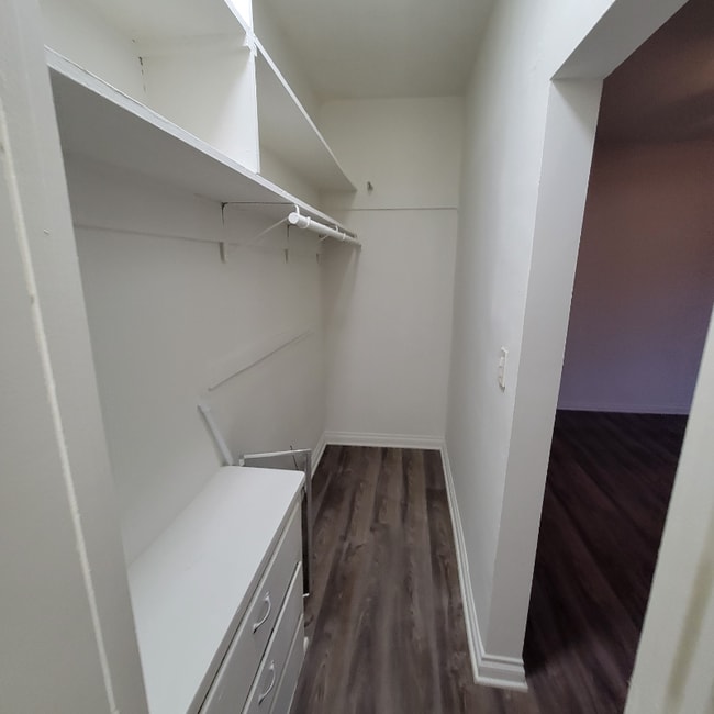 Foto del edificio - 1525 Cassil Pl