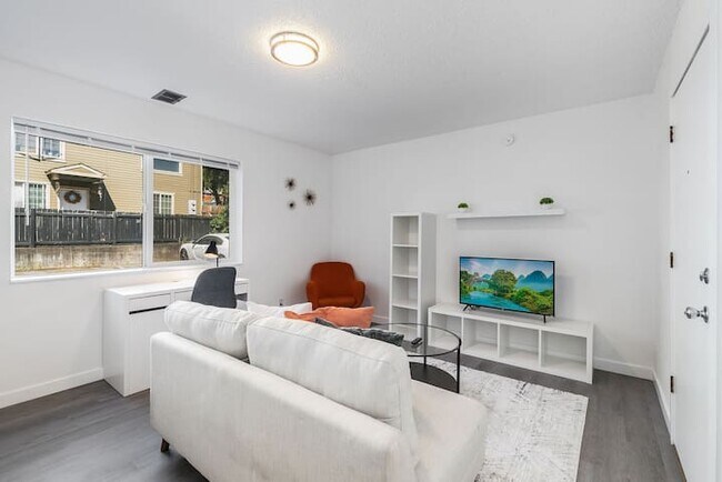 Foto del edificio - Lookout Apts