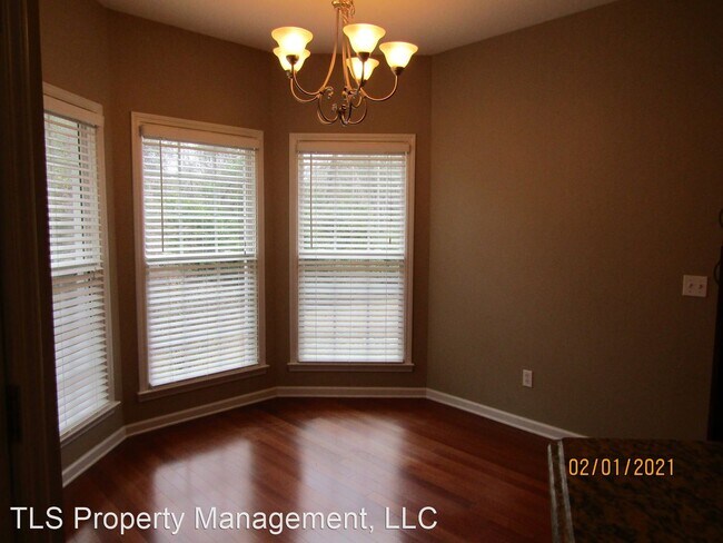 Foto del edificio - 4 br, 2 bath House - 131 Comanche Street 1