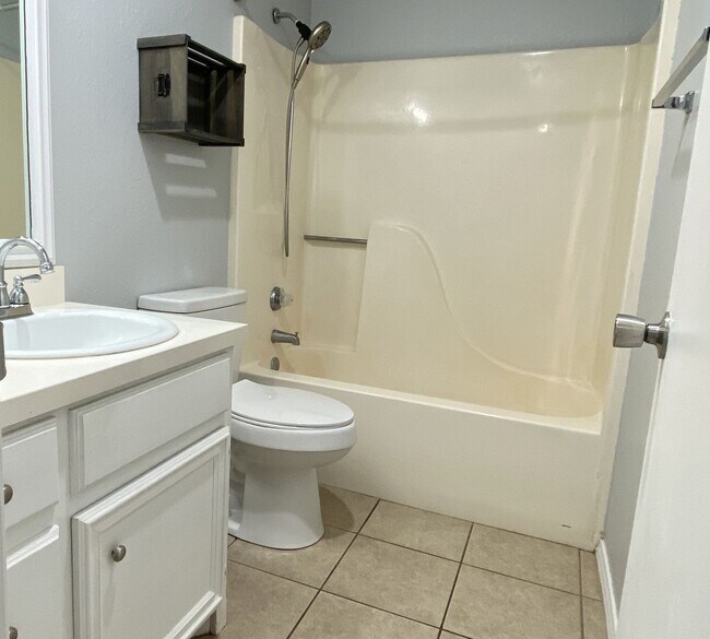 Foto del edificio - **Beautiful home near TTU, LCU & Medical D...