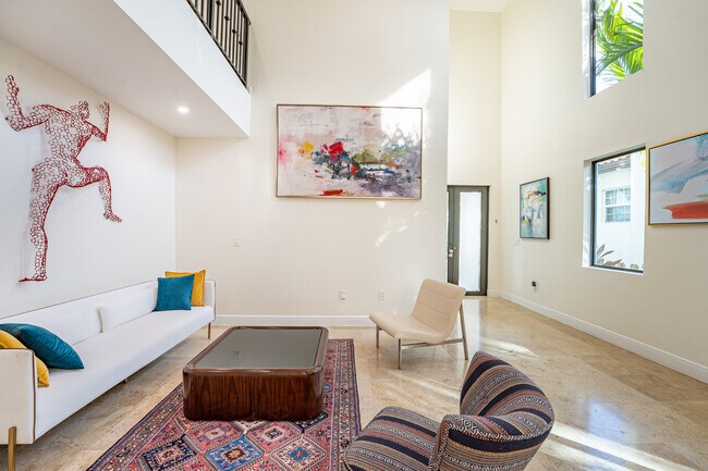 Foto del edificio - 2766 SW 33rd Ave