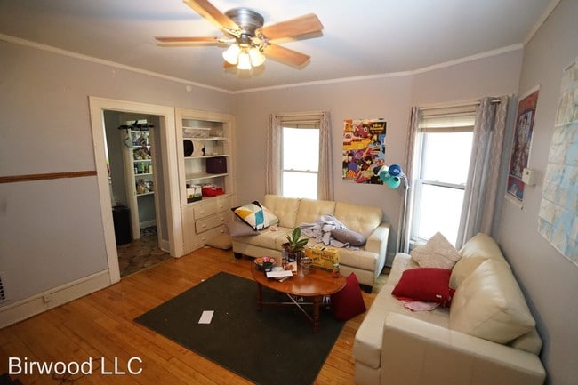 Foto del edificio - 449 W Mifflin St