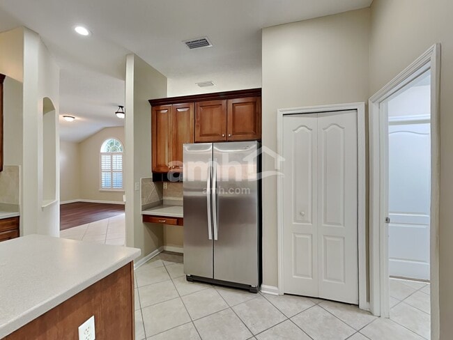 Building Photo - 1224 Belhaven Ln