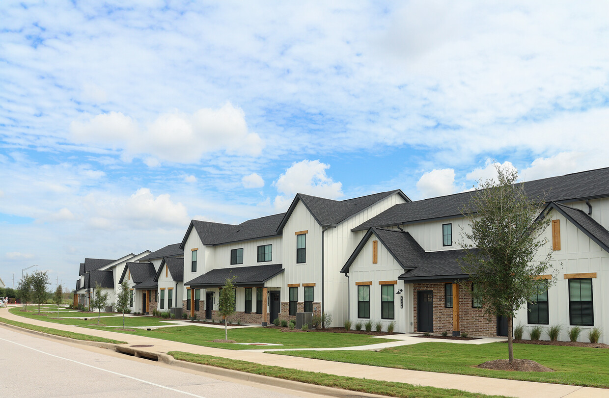 Foto del edificio - Charleston Mills Luxury Townhomes