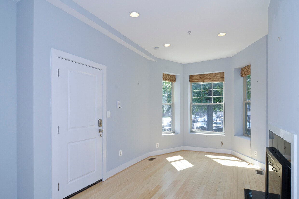 Photo - 1211 Harvard St NW (Washington, DC)