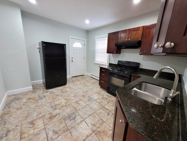 Foto del edificio - 44 Fenton St