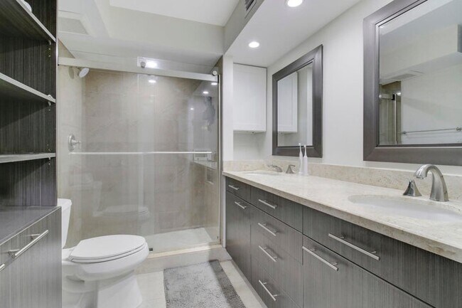 Foto del edificio - 9 Royal Palm Way