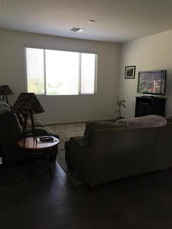 Foto del edificio - Exquisite Chandler 4 bed 3 bath home with Community Pool!!