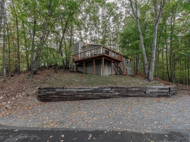 Building Photo - 147 Cub Ln