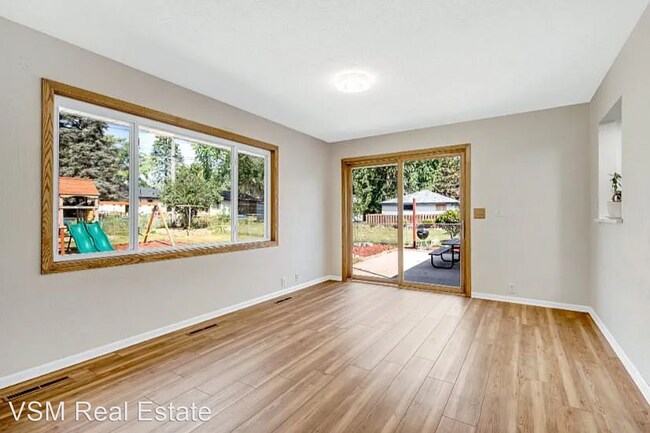 Building Photo - 5 br, 2 bath House - 2183 Mapleview Ave