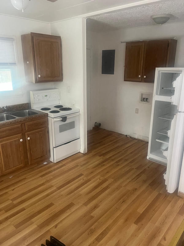 Foto del edificio - 1610 Garwood Dr