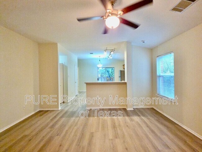 Foto del edificio - 2711 Winslow Dr