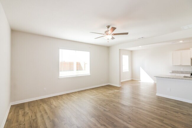 Foto del edificio - 409 Sunny Highlands Dr