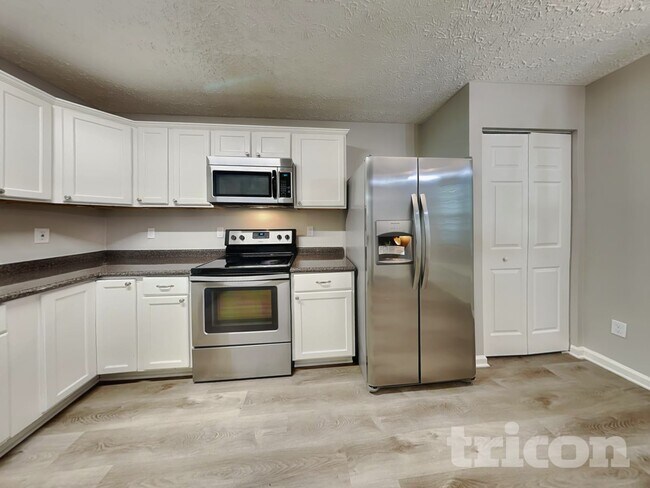 Foto del edificio - 1829 Elkpark Dr