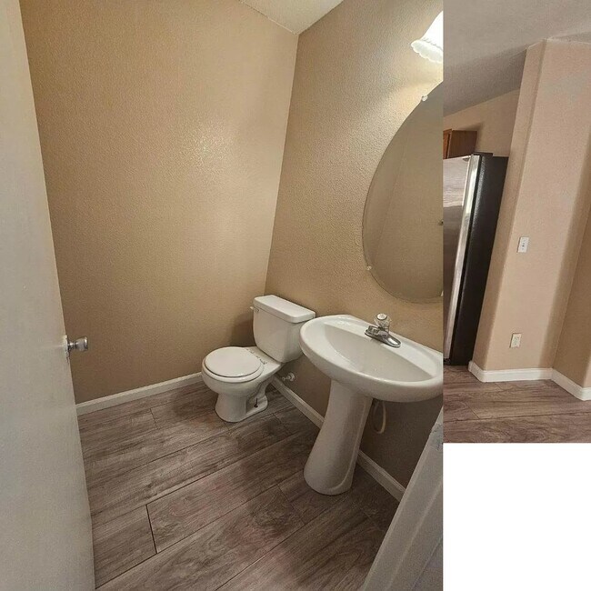 Building Photo - 5926 Stone Hollow Ave